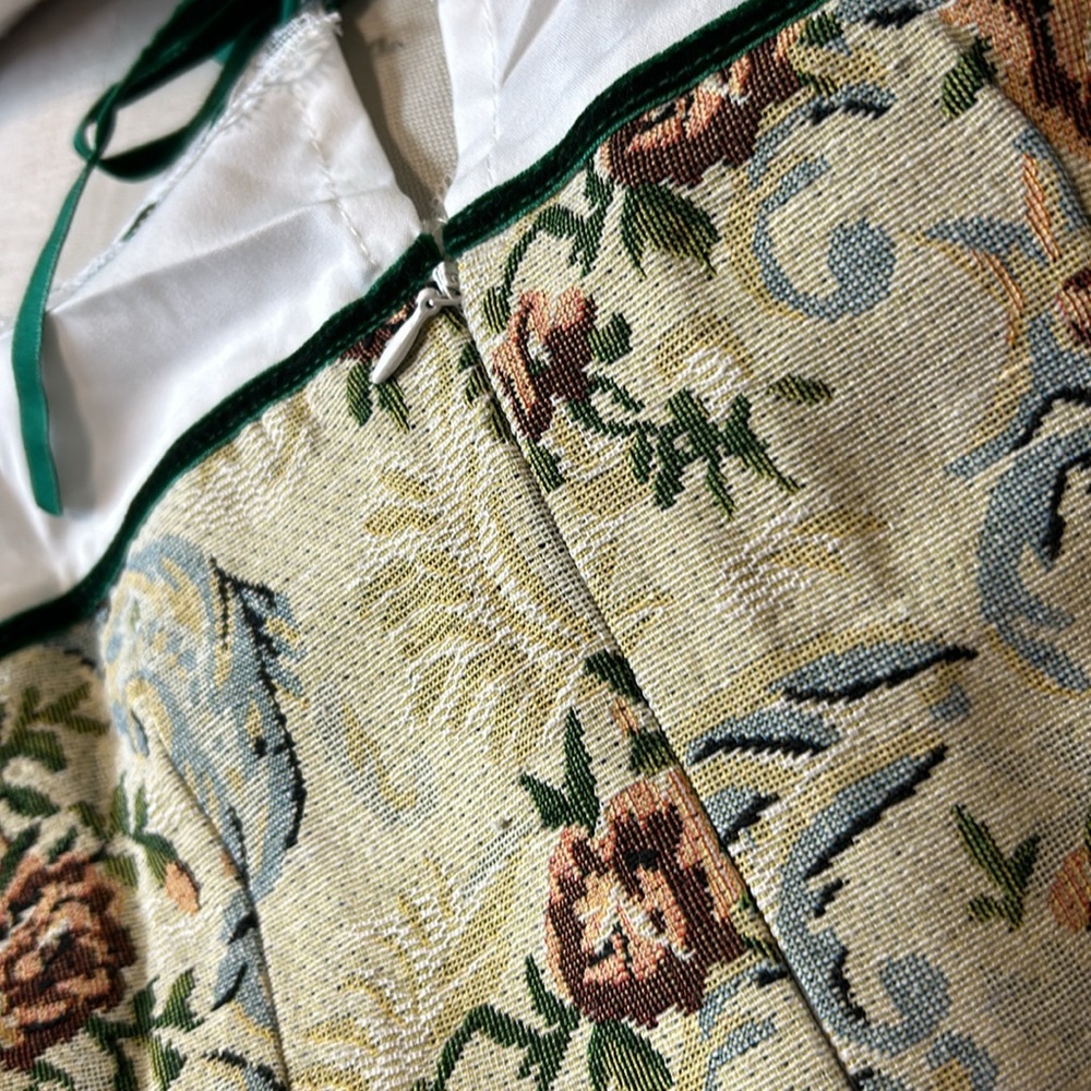 Small Y2K floral low cut satin tube dress - Picture 7 of 14